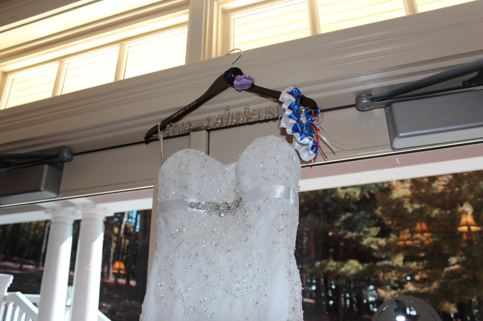 Sugarplum Garters Real Weddings Amber's Detroit Pistons Wedding Garter