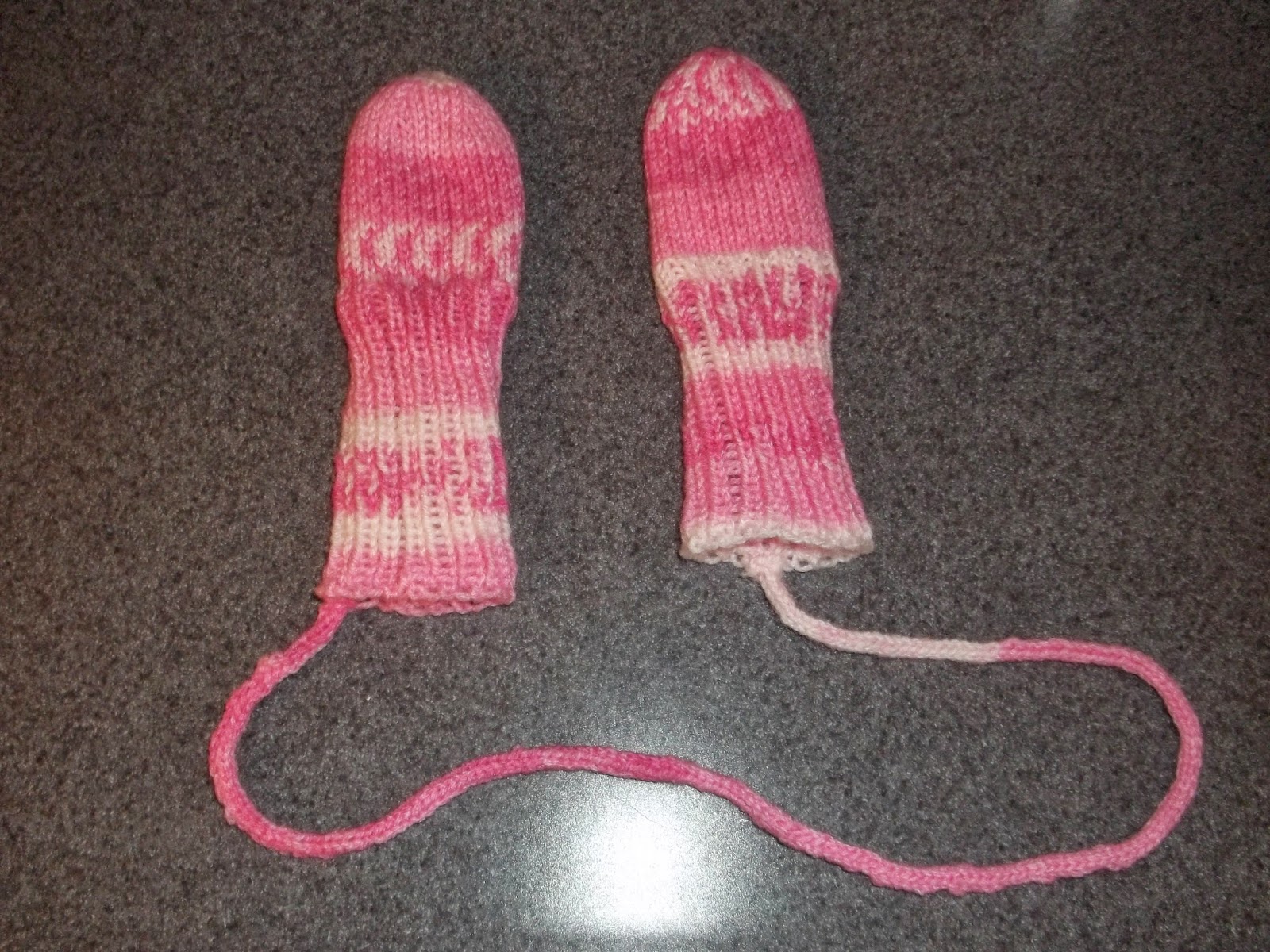 Jaime of All Trades FleeceLined Stayon Baby Mittens Knitting Pattern