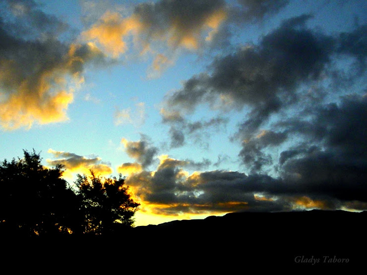 Cae la tarde en las sierras puntanas