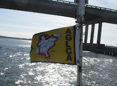 Gold burgee signifies completing the Loop