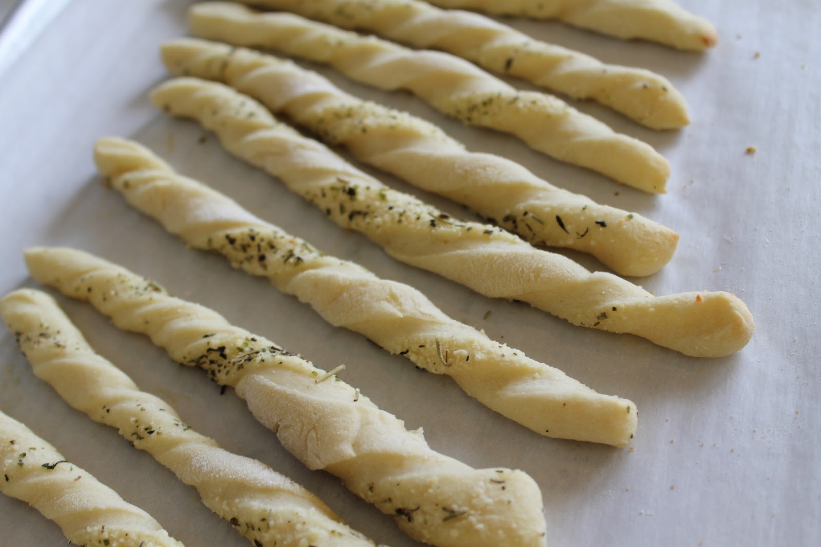 Cook and Craft Me Crazy Twisted Parmesan Breadsticks