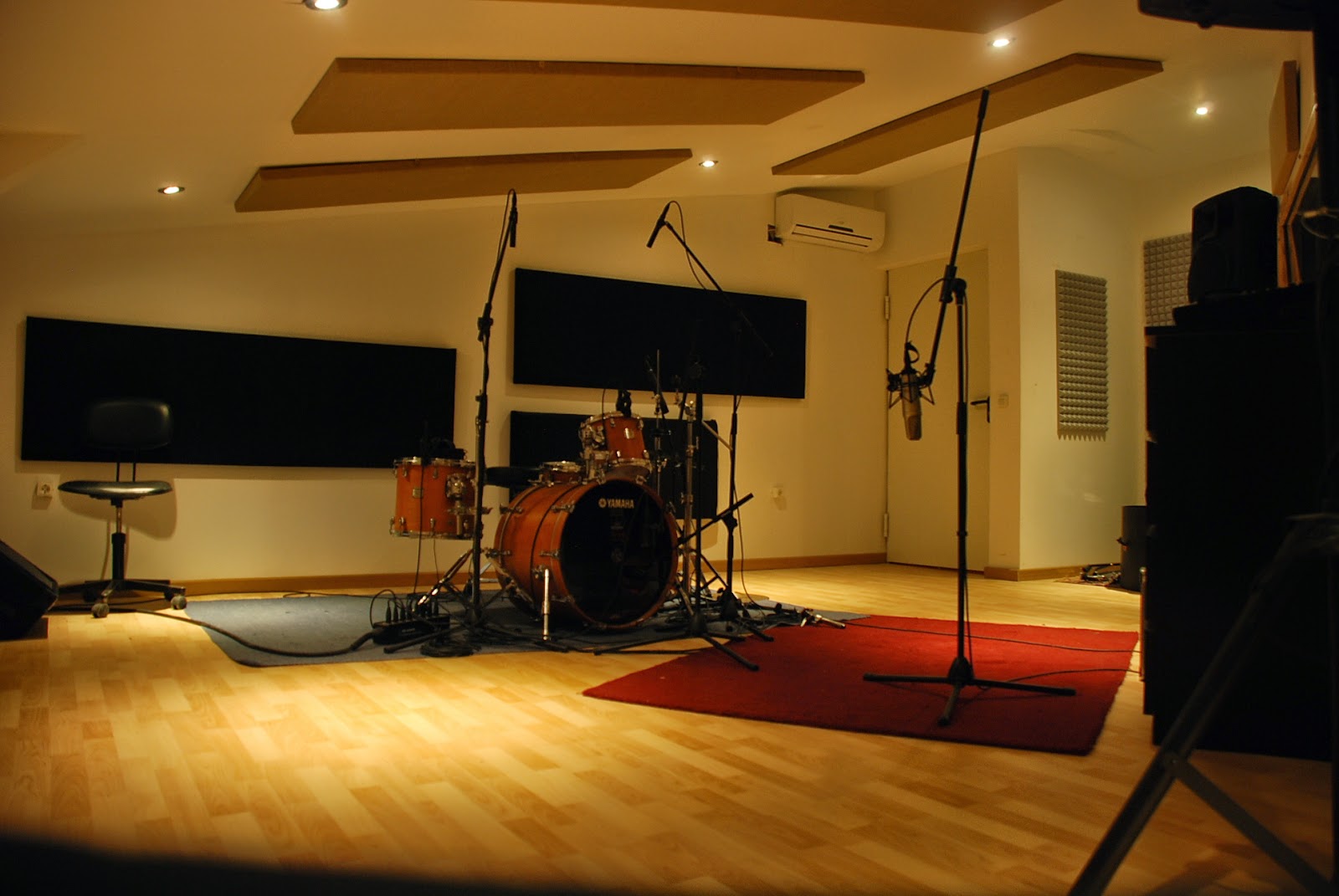 salaHollander Salas de Ensayo