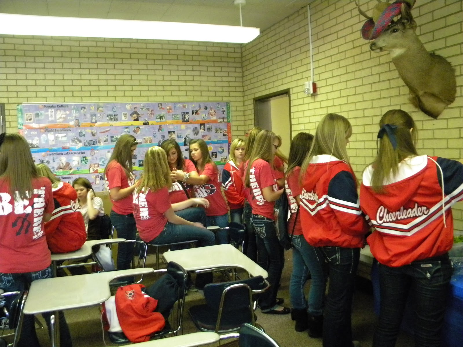 FlipChick Designs Red Devils Cheerleader Lunch