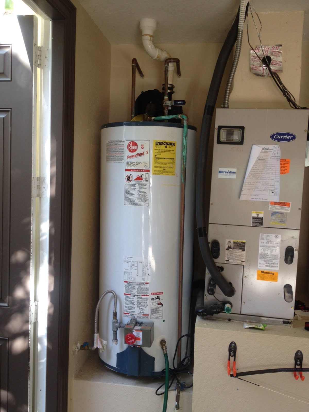 Advantages Of Hybrid Electric Water Heater Versus Natural