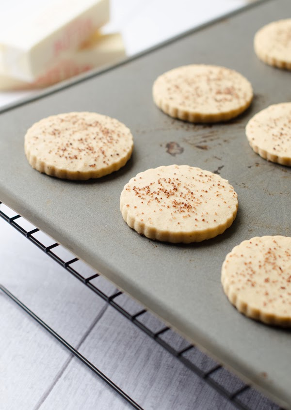 Lee Cookies Esmer Şekerli Çitir Kurabiye