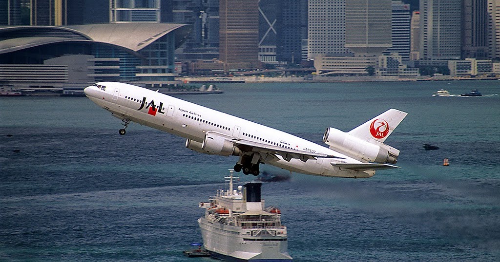 Airplane japan pic