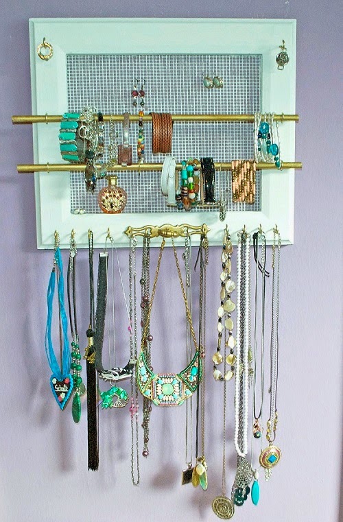 diy hanging jewelry display