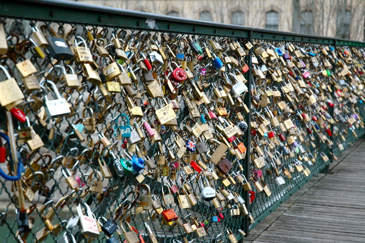 Image Gallery lock bridge paris france