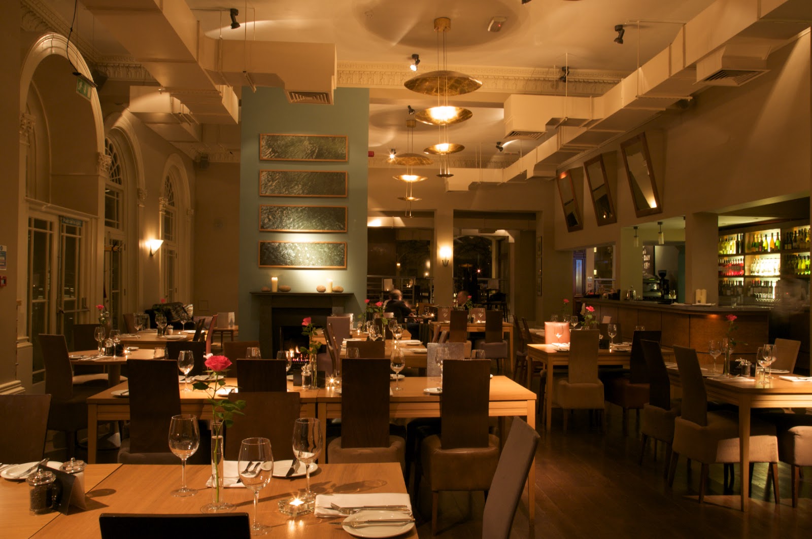 Park Hotel The Park Café Bar is a Great Family Friendly Restaurant In Teddington