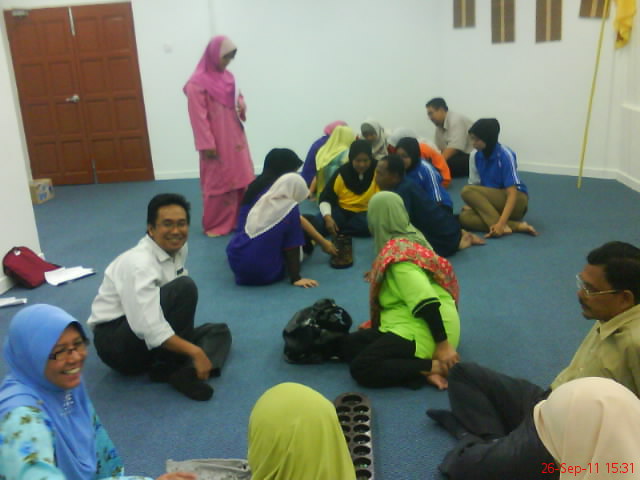 LoNG TT Permainan Tradisional Mengamit kisah lalu