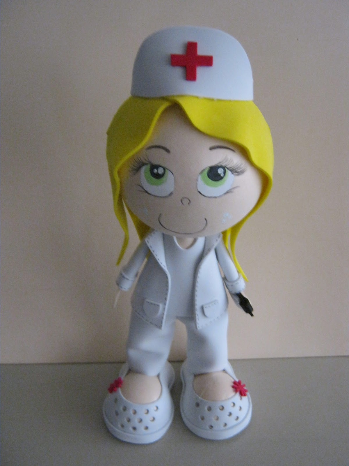 Mis Fofuchas 2013 Artfoamicol: COMO HACER UNA MUÑECA FOFUCHA ENFERMERA EN FOAMY O GOMAEVA CON MOLDES O PATRONES TUTORIAL PASO A PASO CON VIDEOS aRTFOAMICOL
