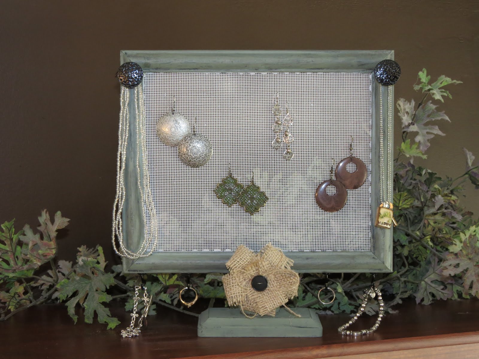 Dippity Dot Pedestal Jewelry Organizer