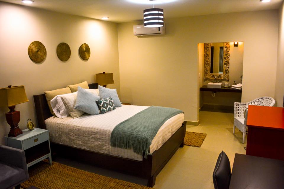 Notas del Valle de Guadalupe New Lodging El Encinal Vinos y Villas