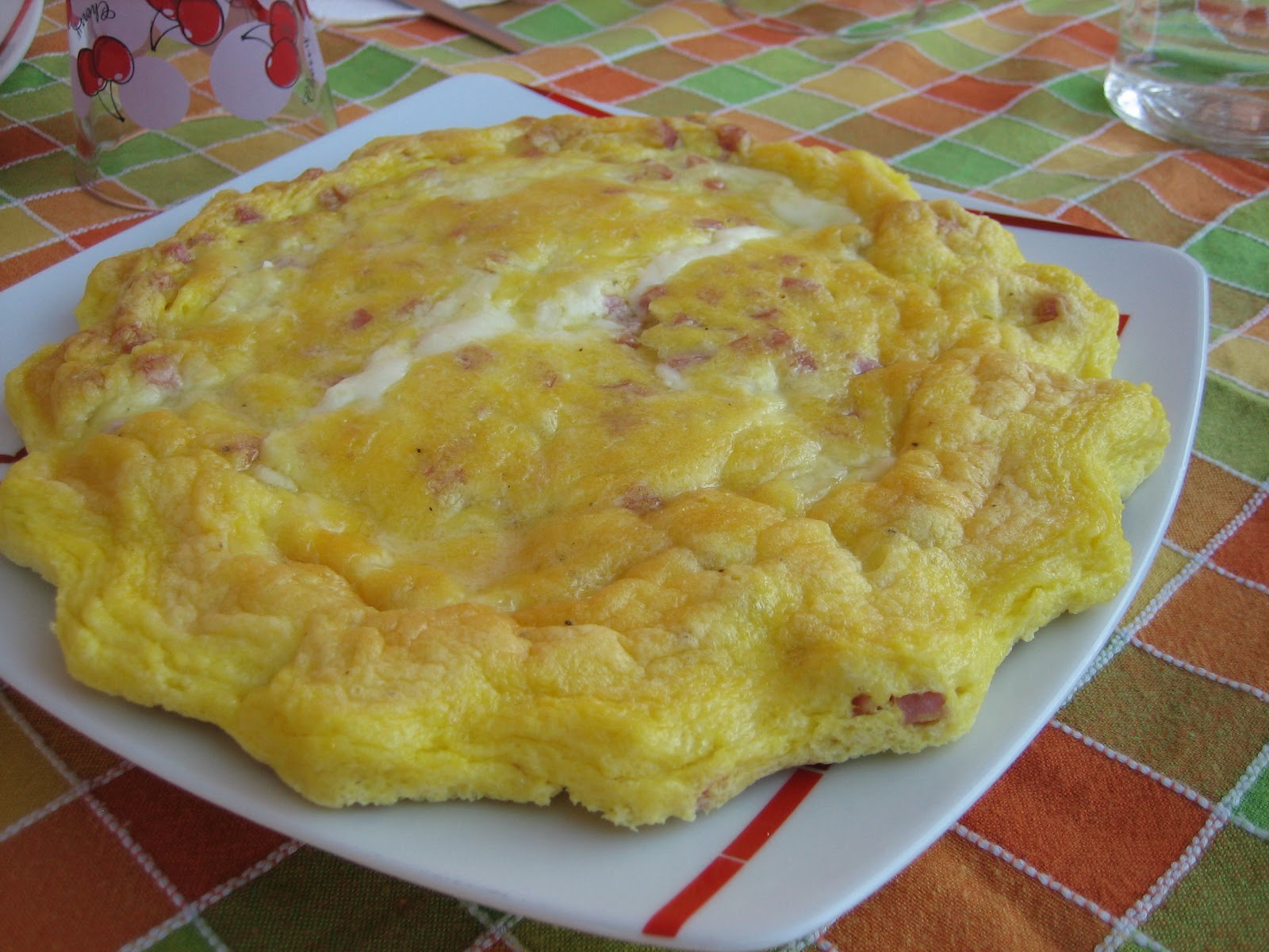 PANNA E CIOCCOLATO Frittata con prosciutto cotto e mozzarella