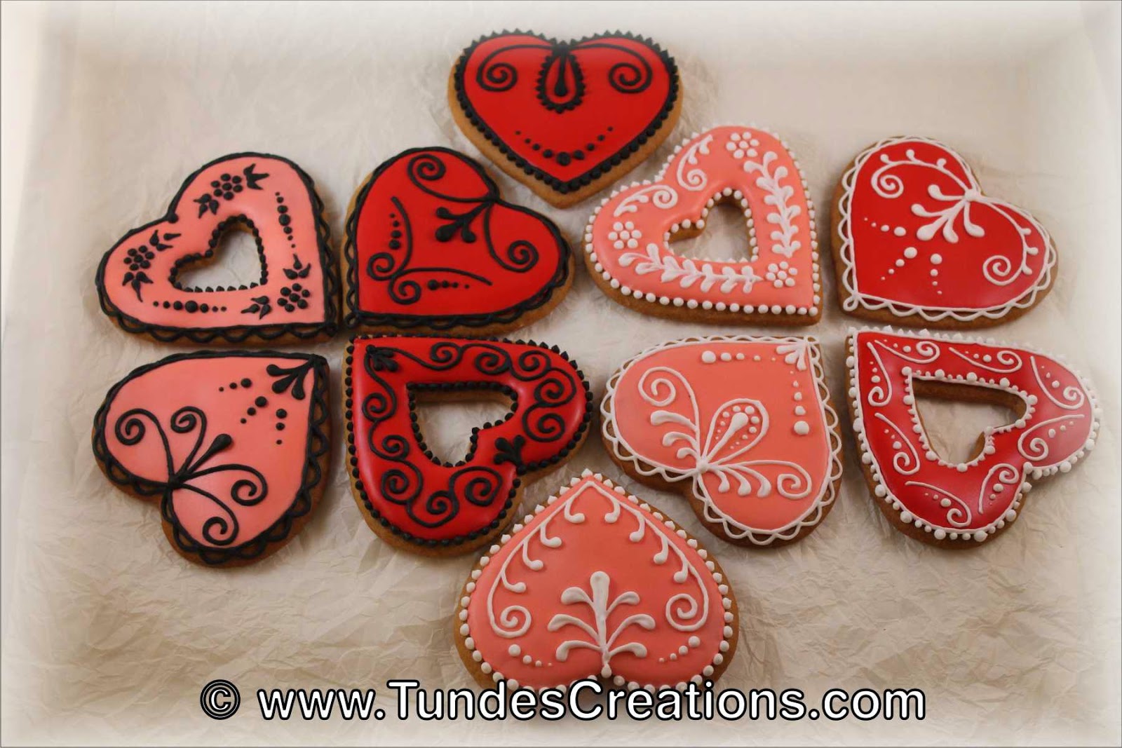 Traditional Valentine's gingerbread hearts.