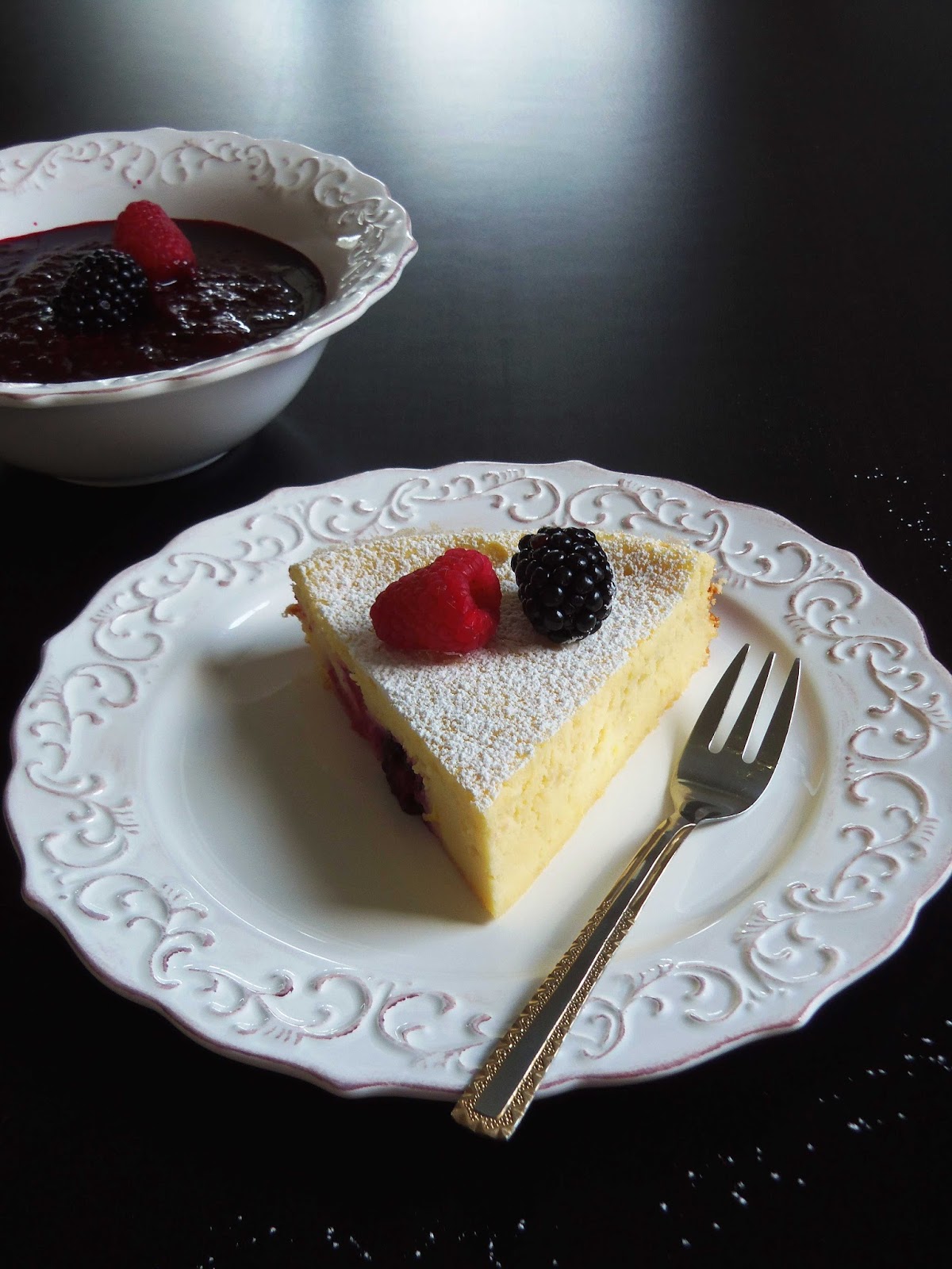 Simply Romanesco Goat Cheese Cake with Berries