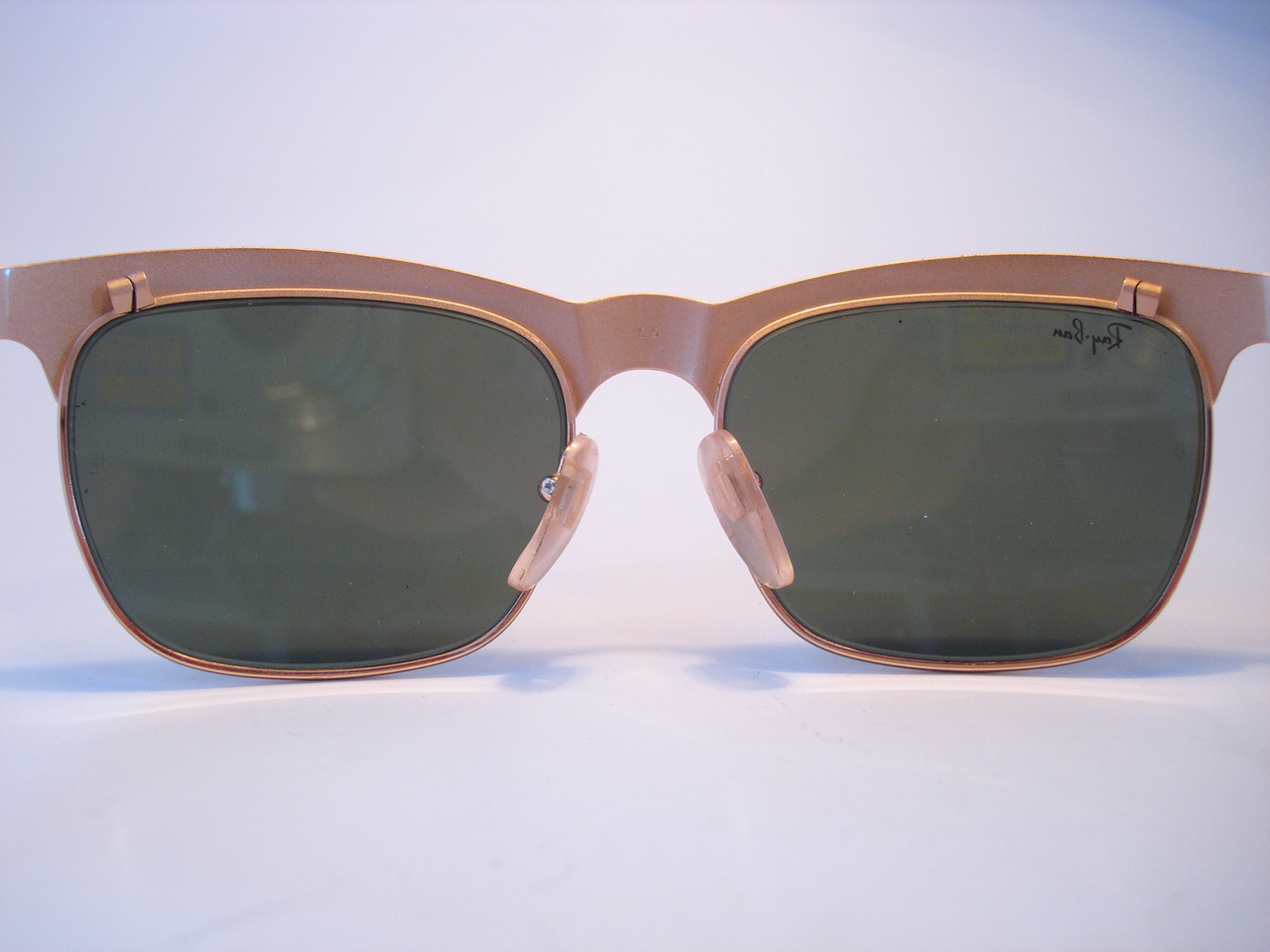 theothersideofthepillow vintage RAY BAN B&L W0755 gold sunglasses MADE