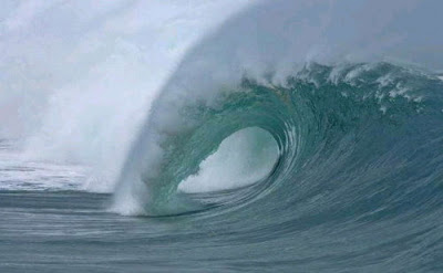 Ombak besar dan ombak kecil adalah sama