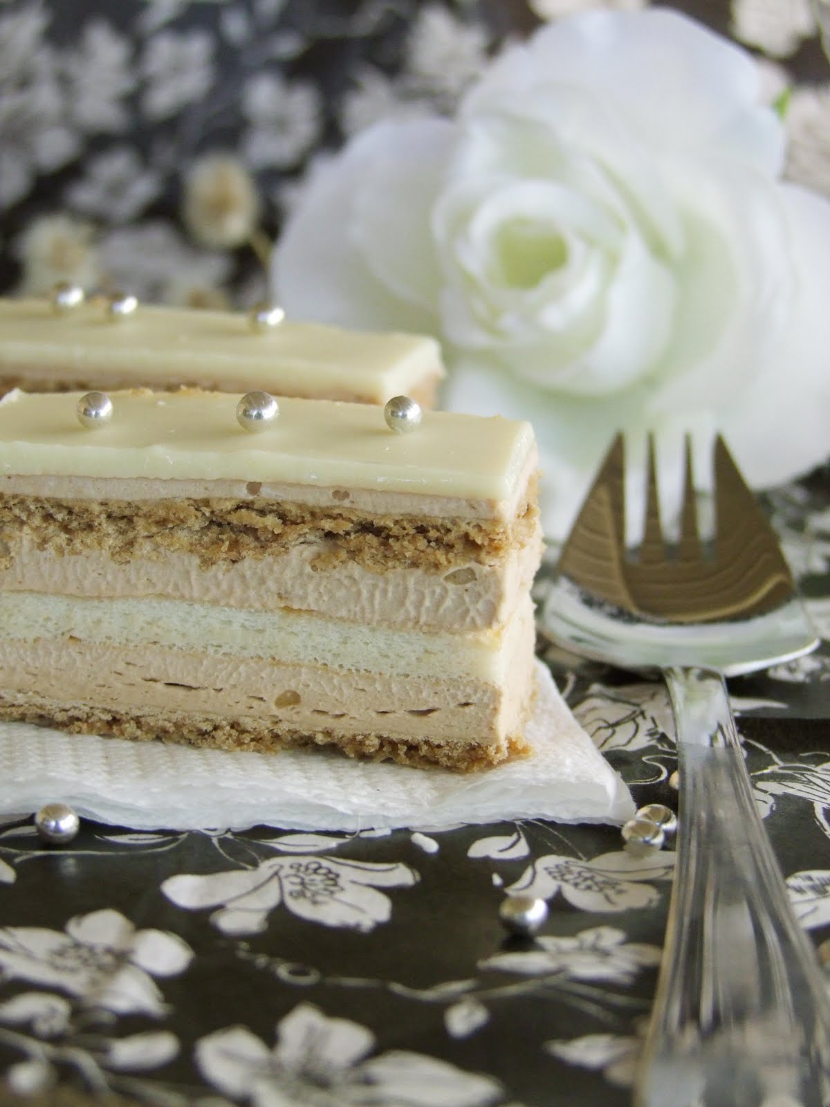 Tristo Cuda Slavski Kolaci