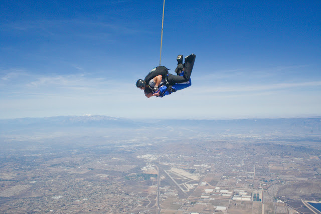 Kincannon Photography is a family photographer in orange county, specializing in families, family events and couples. perris sky diving, sky diving photographer Kincannon Photography is a family photographer in orange county, specializing in families, family events and couples. perris sky diving, sky diving photographer