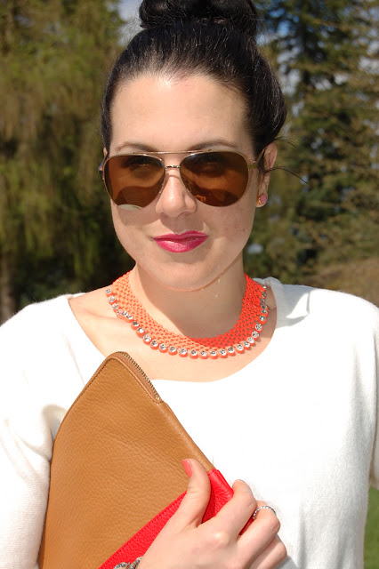 Neon Topshop necklace and gold aviators