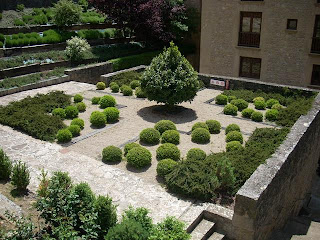 ARTE Y JARDINERÍA : SUPERFICIES HORIZONTALES. MATERIALES PARA EL JARDÍN