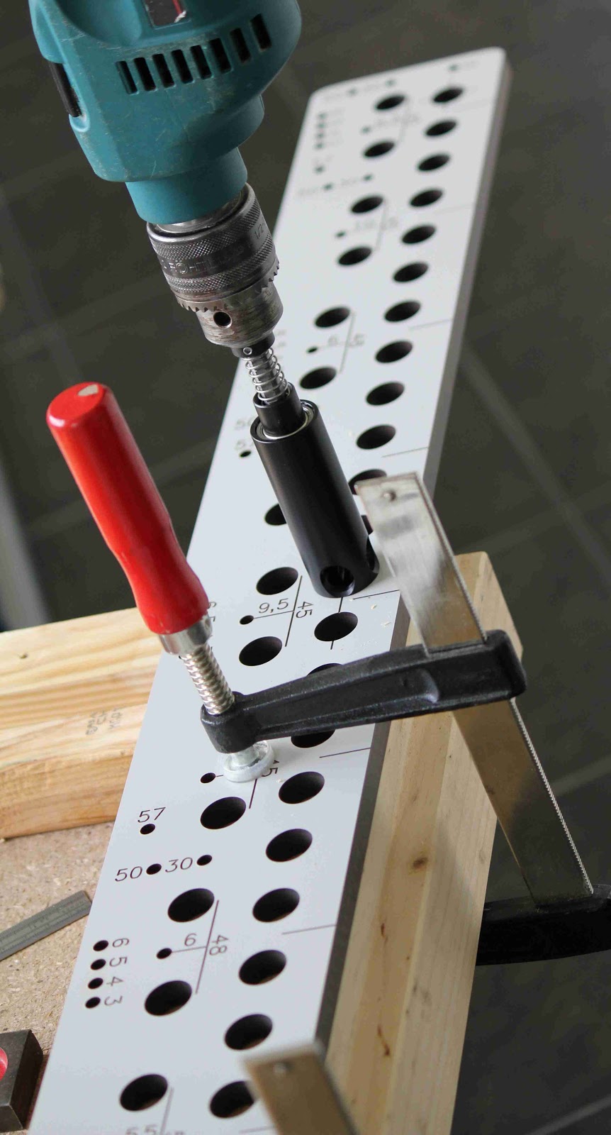 blog de VK5HSE IKEA mounting hole dimensions In case you need to