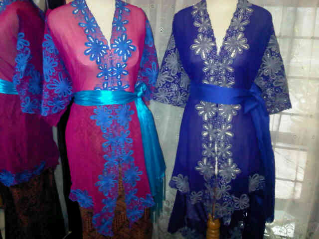 kebaya bali