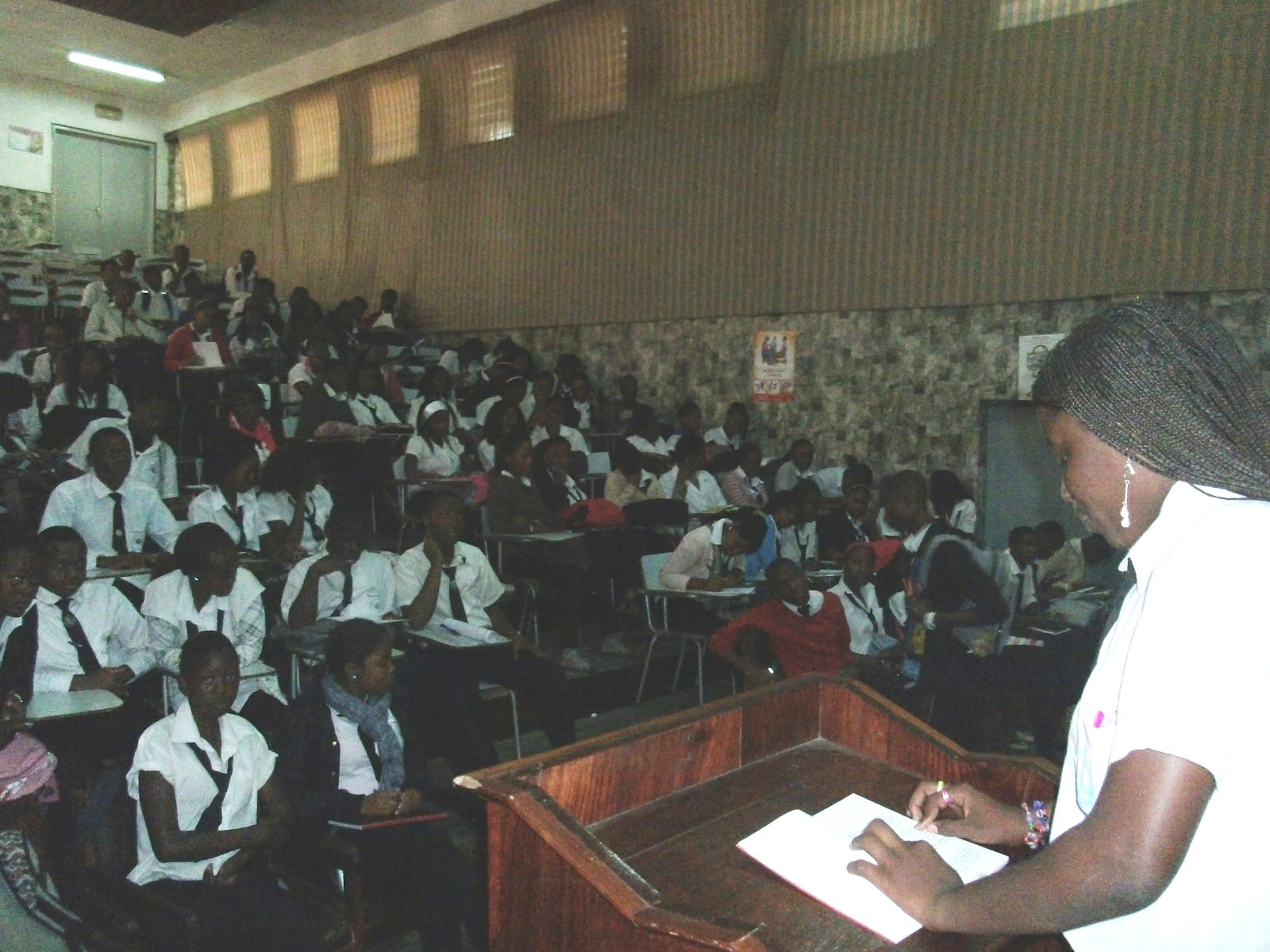 Núcleos Escolares de Leitura (NELE): “Ler ajuda a ultrapassar