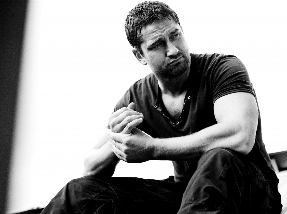 http://1.bp.blogspot.com/-kqik3QlfIfc/UBfAF-iSezI/AAAAAAAAAKM/aNTtLMh5jX4/s1600/Gerard-Butler-1022878.jpg