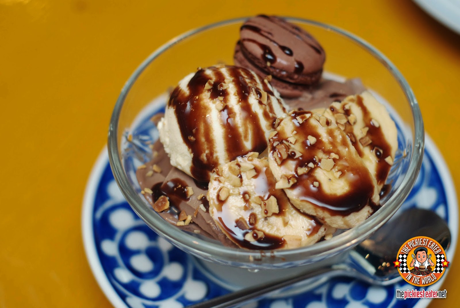 chocolate pudding with vanilla ice cream