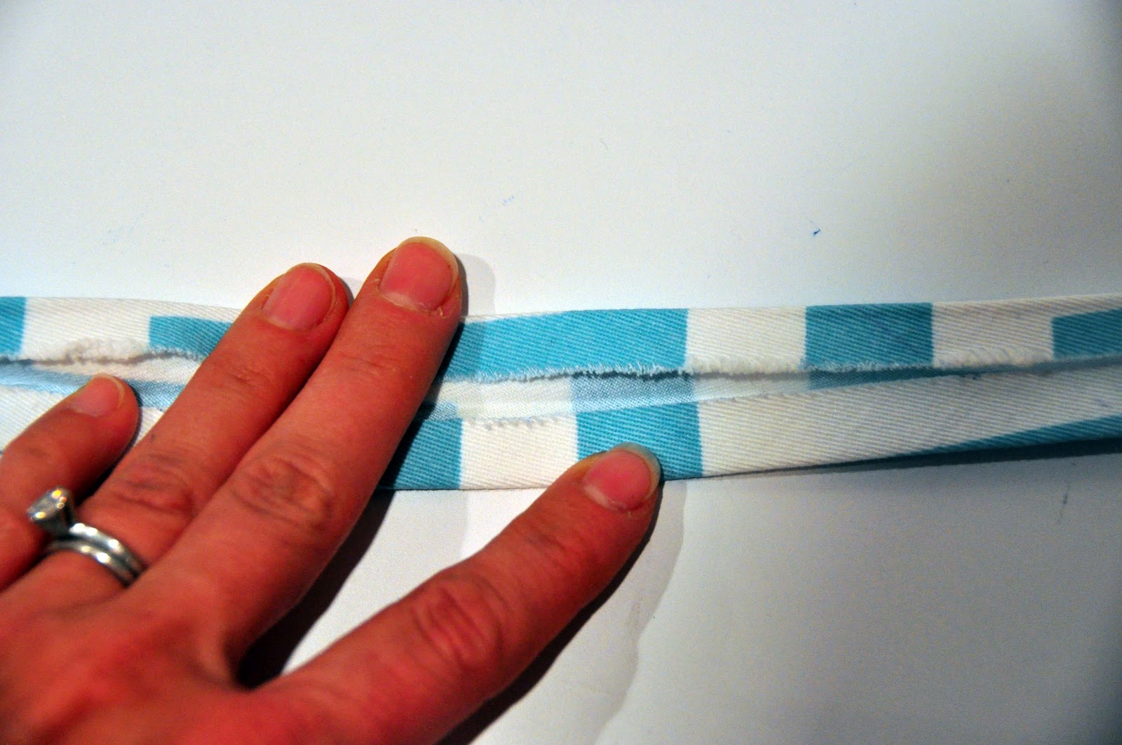 Aesthetic Nest Sewing How to Make Bias Tube Tape Binding (Tutorial)