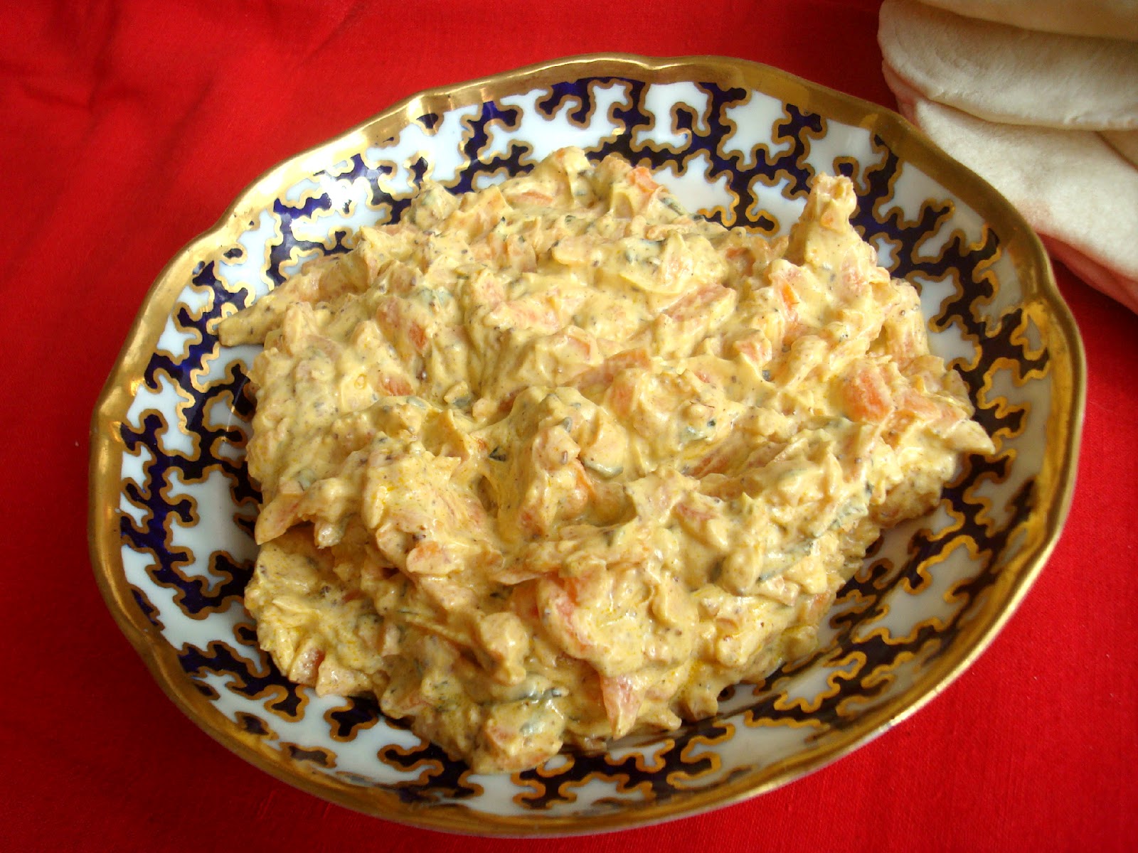 Nuts about food: Yogurtlu Havuc Salatasi