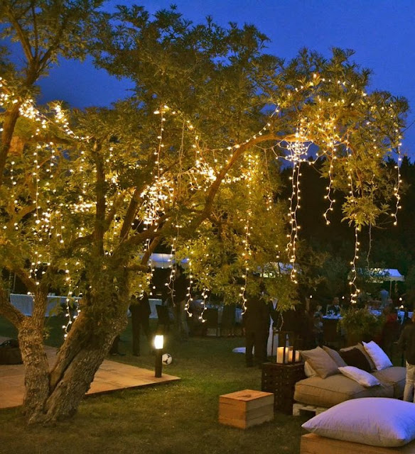 Miss Cereza: Iluminación de exterior para bodas al aire libre