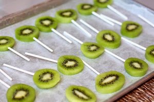 Como armar kiwi Fruta para fuente de chocolate