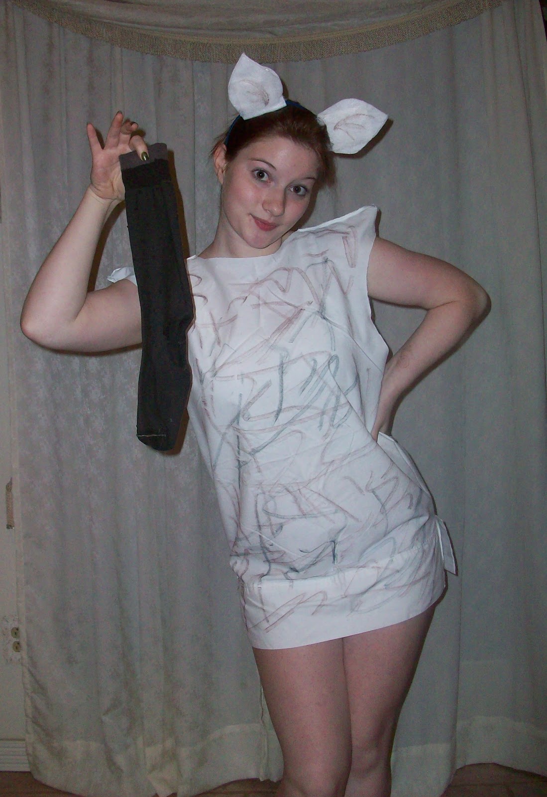 Annual Trashy Halloween Costume Contest 2012 Edition! How Not to