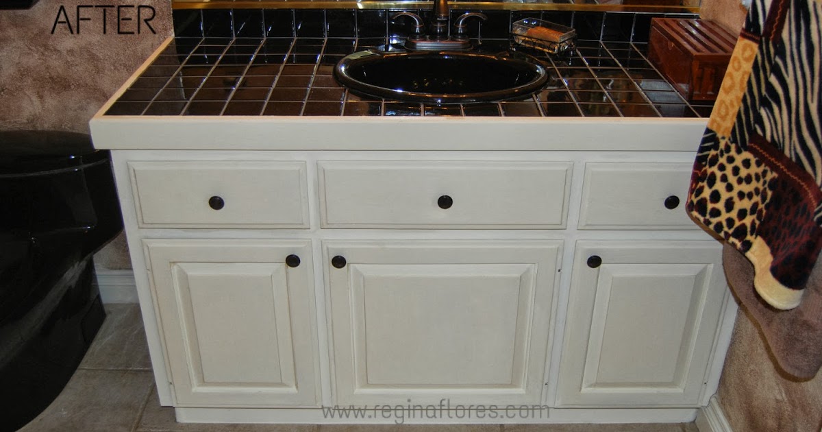 chalk paint & more Bathroom chalk painted "Old White"