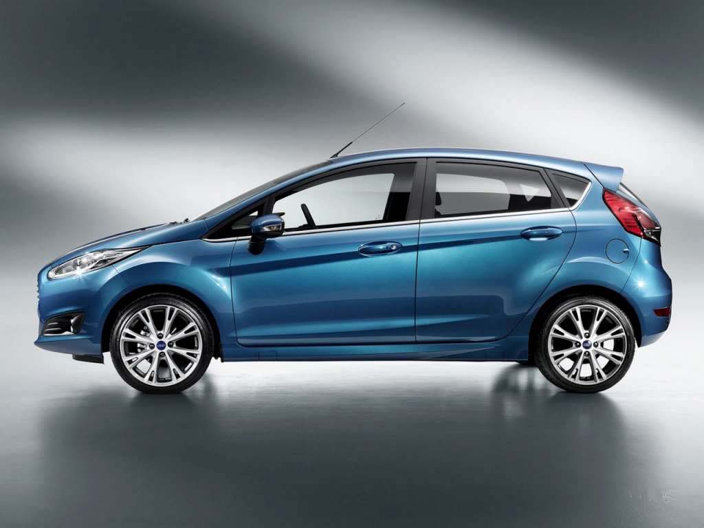 Coches y Motos 10 Ford Fiesta quiere ser lider en 2013