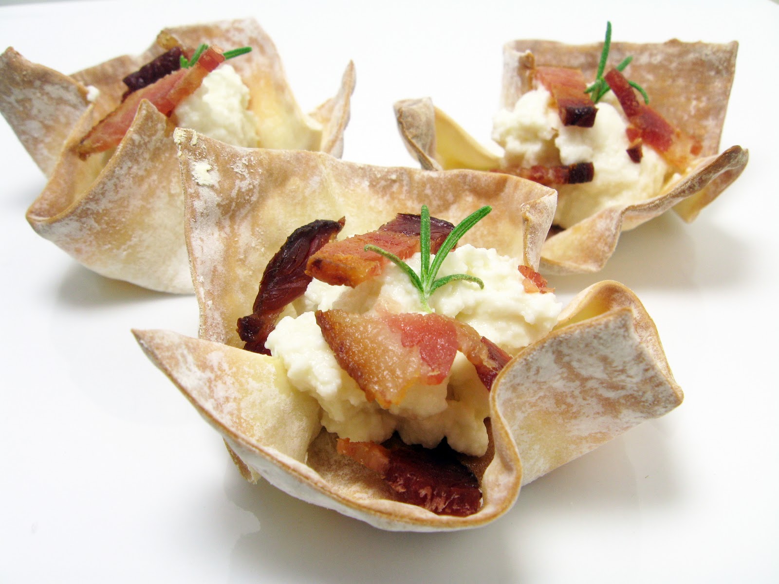 Wonton Pizza
