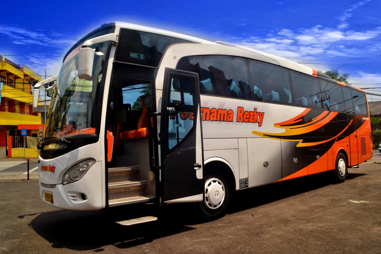 POernama Rezky: Lebih dari Sekadar Armada, Sebuah Perjalanan Menuju Kenangan Tak Terlupakan