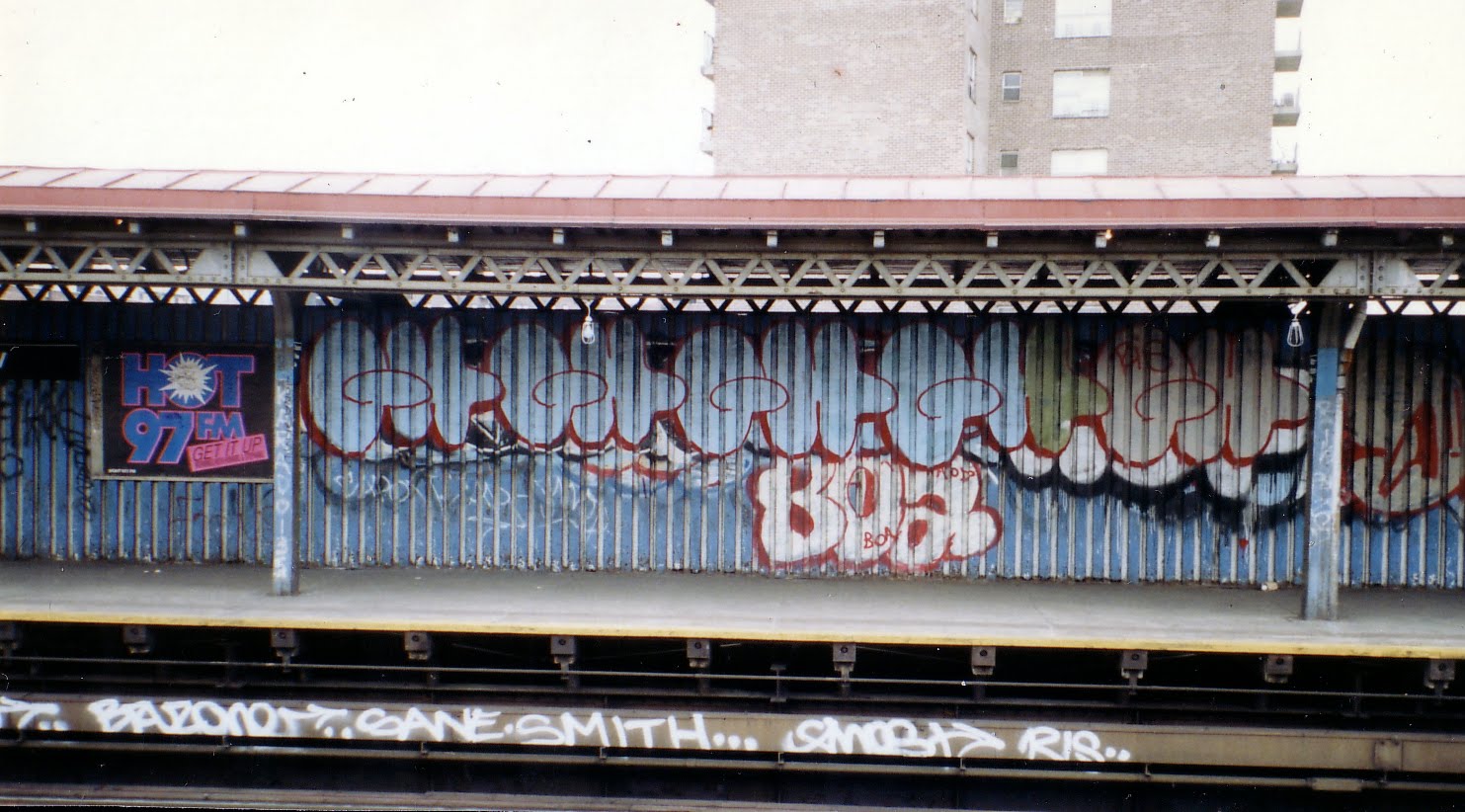 Free Skin Wallpaper Graffiti Ghost