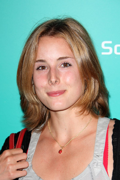 All Super Stars: Alize Cornet Profile, Photoes & Wallpapers 2011