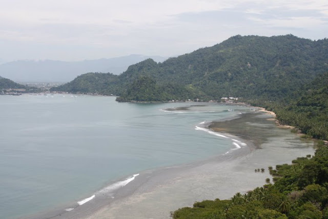 Objek Wisata Teluk Bayur Padang
