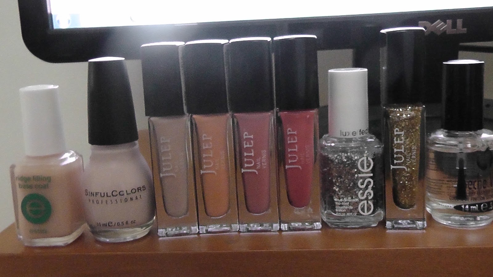 and Sasha, essie luxeffects in Set in Stones, Julep Nail Vernis in Oscar,