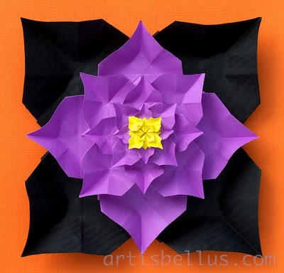Origami Decorations: Halloween Flower