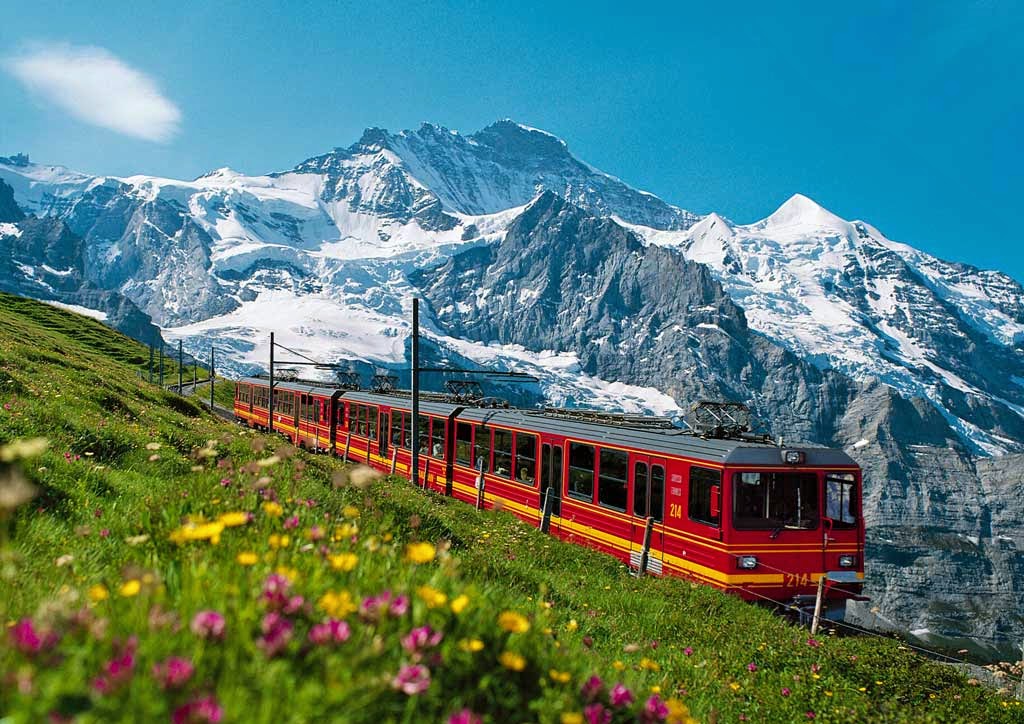 Лаутербруннен (Lauterbrunnen), Швейцария - в окрестностях Интерлакена, регион Юнгфрау. Что посмотреть в Лаубербруннене - водопады Штауббах, Трюммельбах