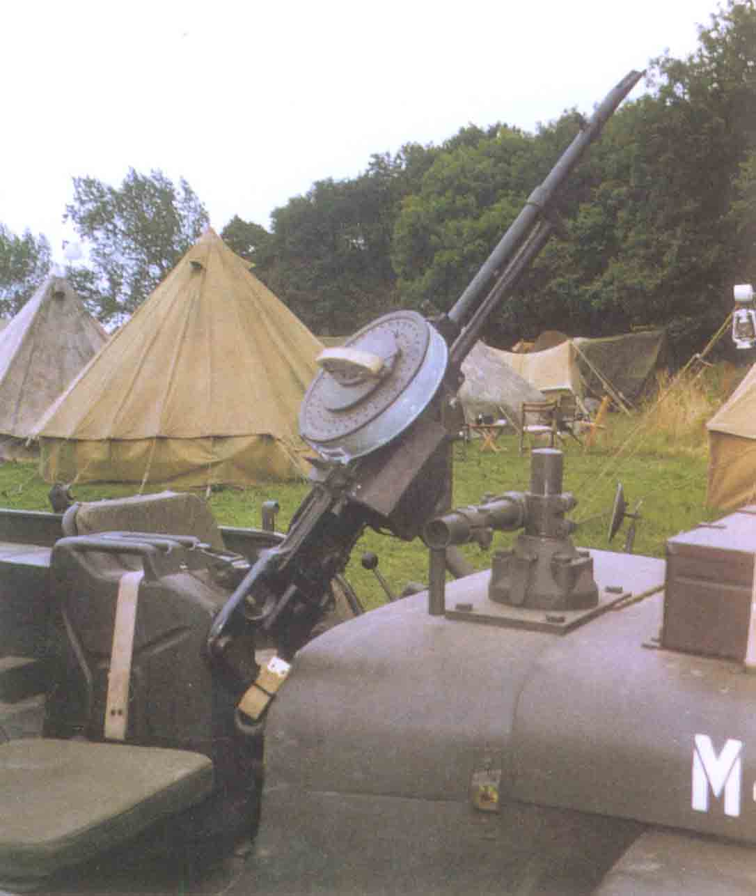 The encyclopedia of weapons SAS guns