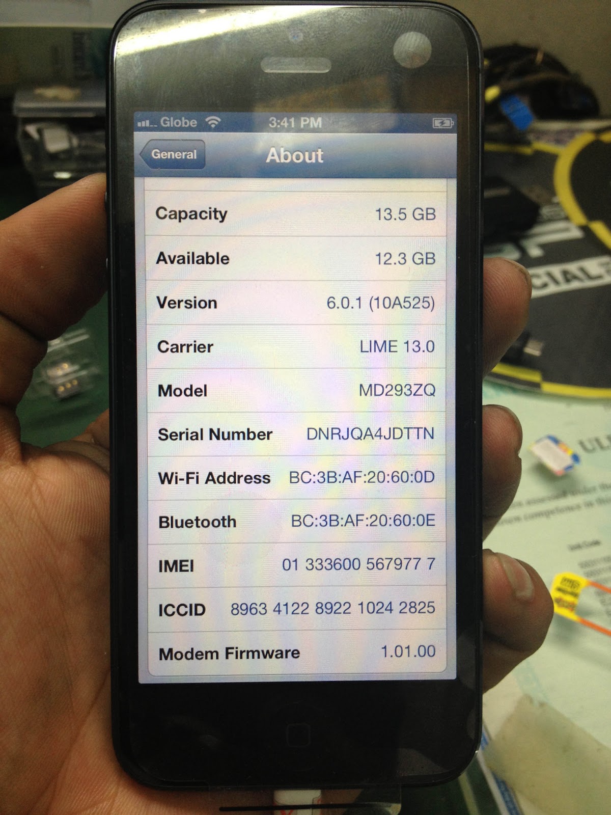 iPHONE 5 Lime Cable and Wireless Jamaica UNLOCKED