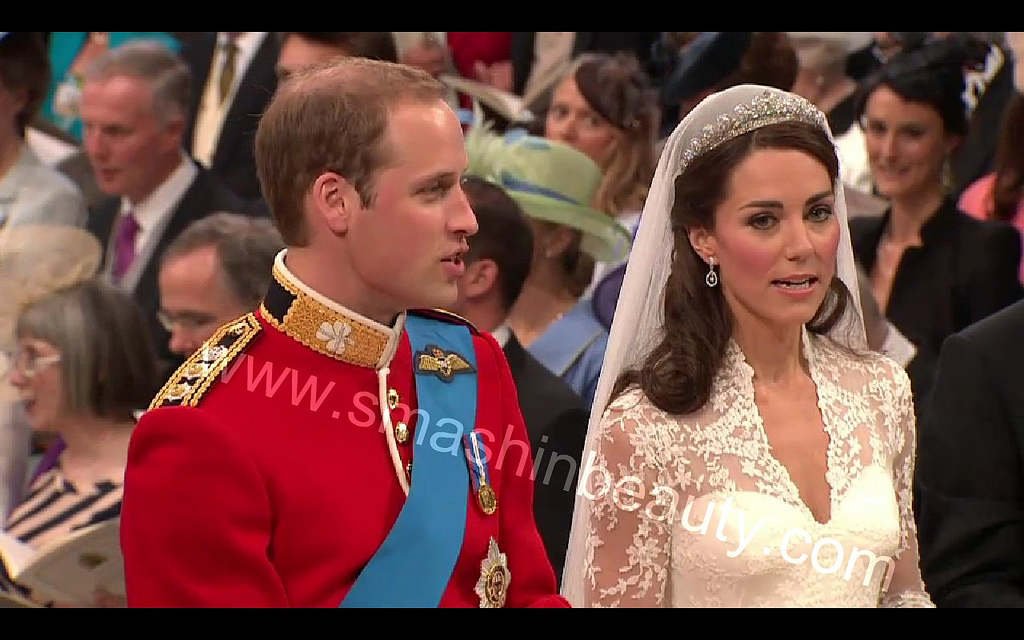 royal wedding kate. Prince William awaited Kate at