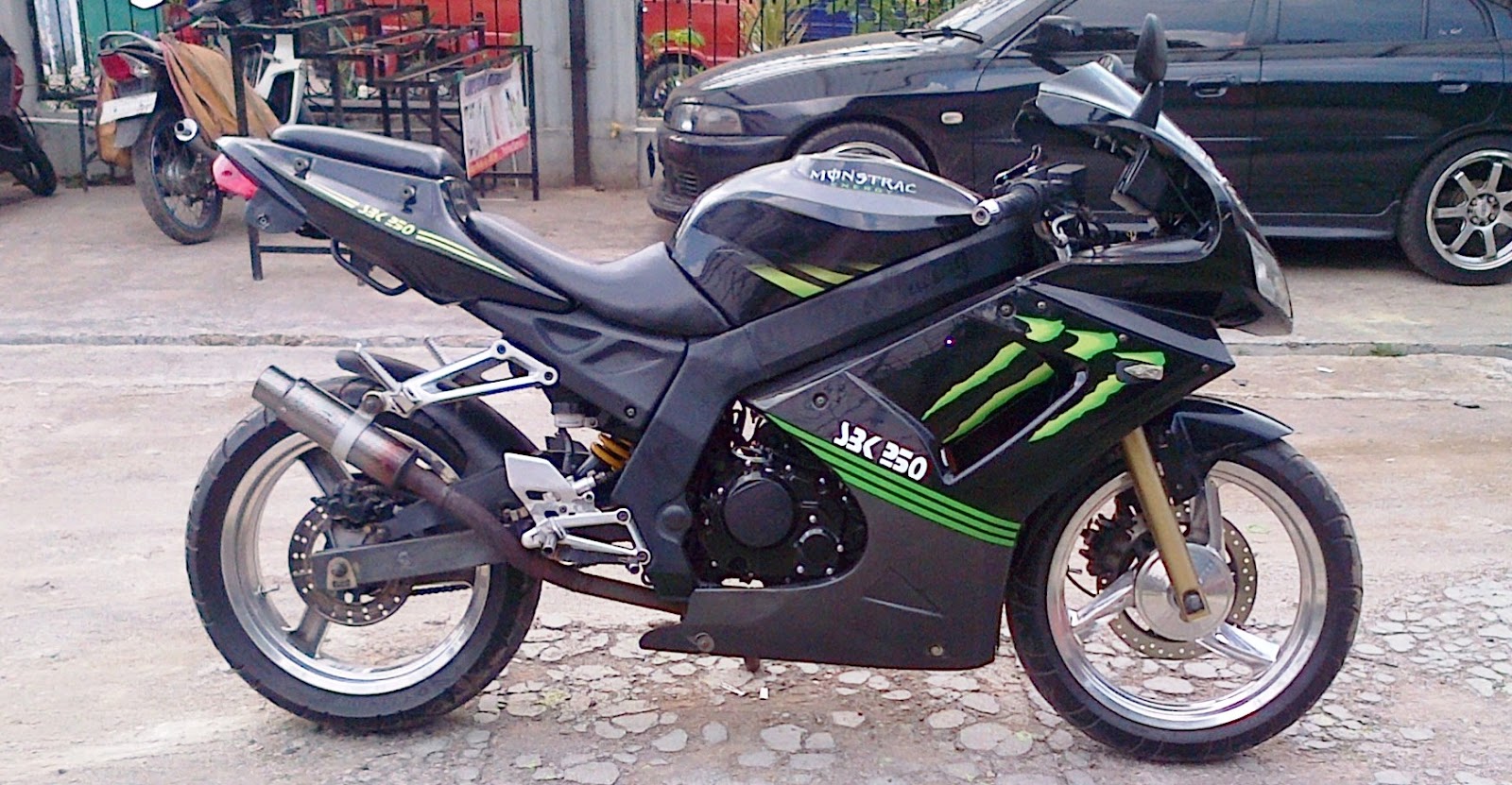 CLASSIC BIKERS SHOP: JUAL MOGE SUPERBIKE 250 cc
